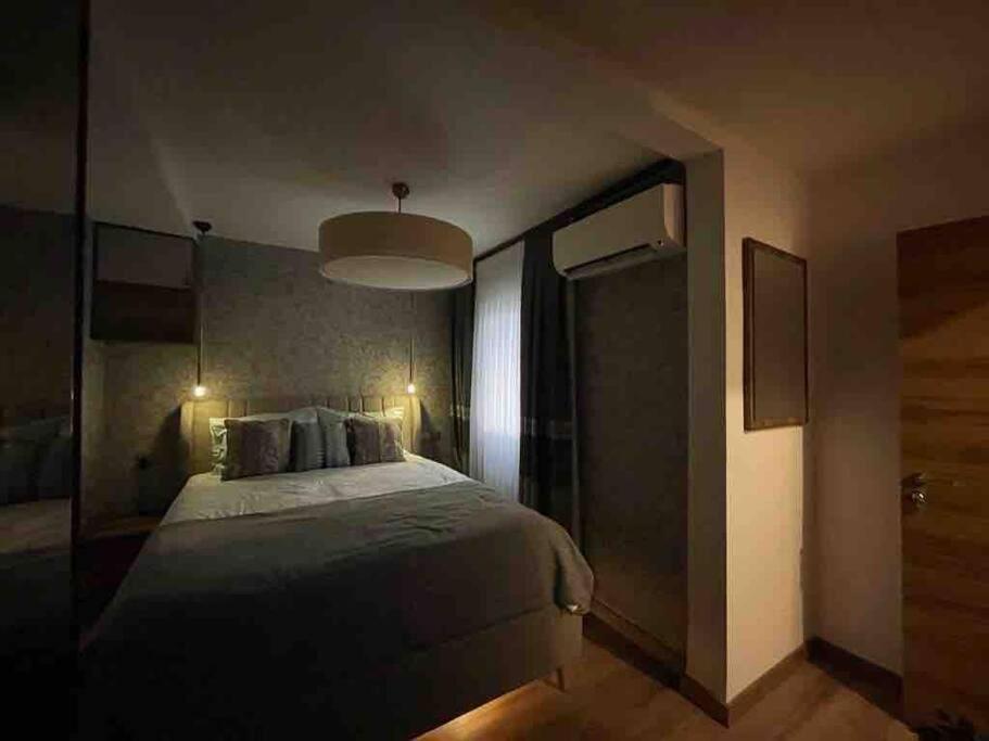 New Luxury 3-Bedroom Apartment Segovia Exterior photo